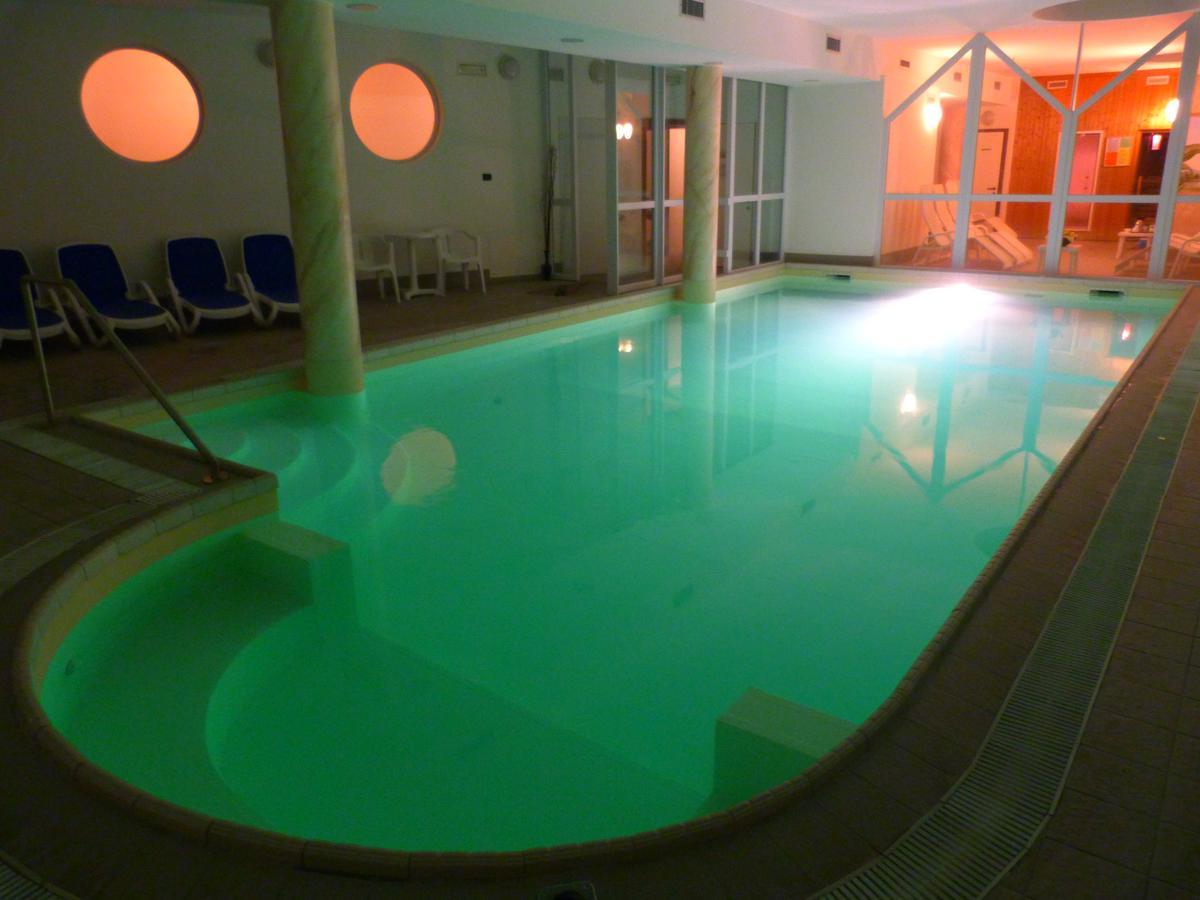 Hotel Olimpic Baselga di Pinè Esterno foto